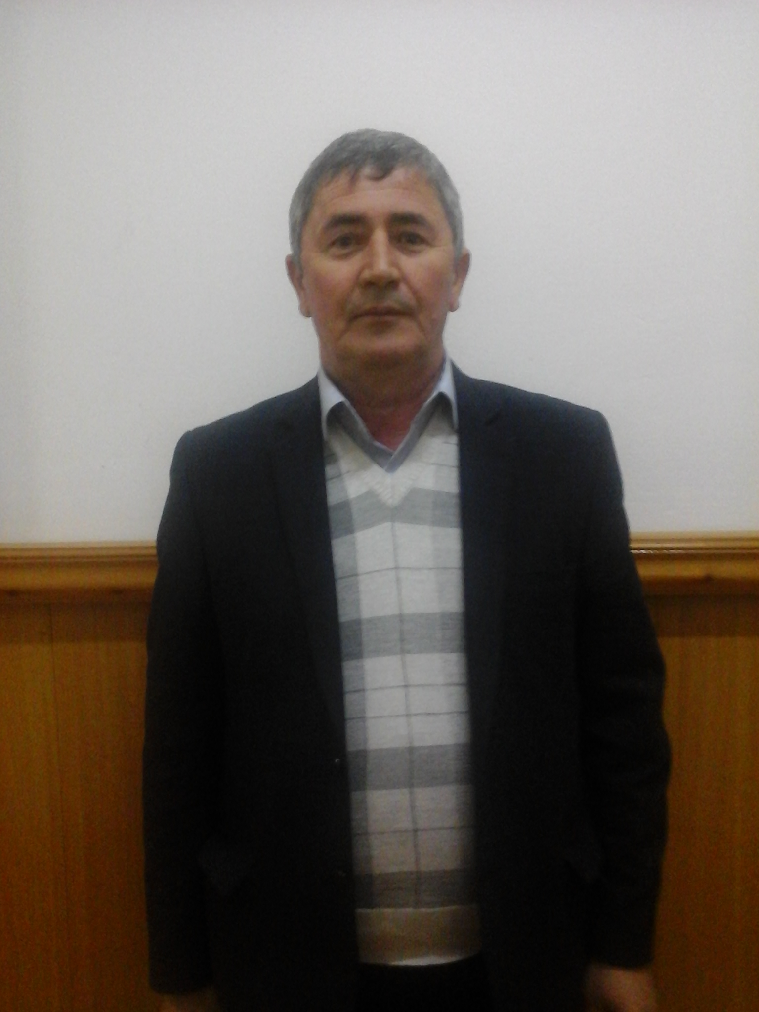 Эсамбаев Арби Сулимович.